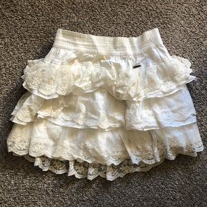 Hollister White Lace Tiered Mini Skirt Size Small